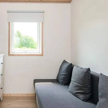 Scandinavian Lakeside Retreat-by Traum 펜션