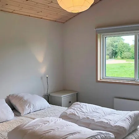 Scandinavian Lakeside Retreat-by Traum 펜션 *