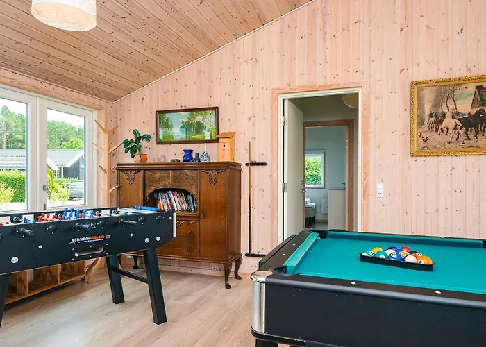 Scandinavian Lakeside Retreat-by Traum *