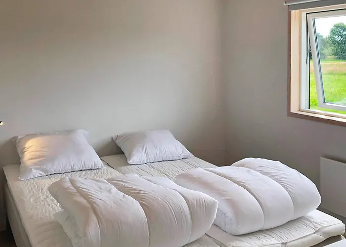 Scandinavian Lakeside Retreat-by Traum Dom wakacyjny Ansager