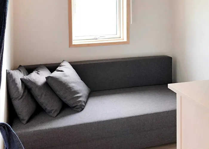 Dom wakacyjny Scandinavian Lakeside Retreat-by Traum