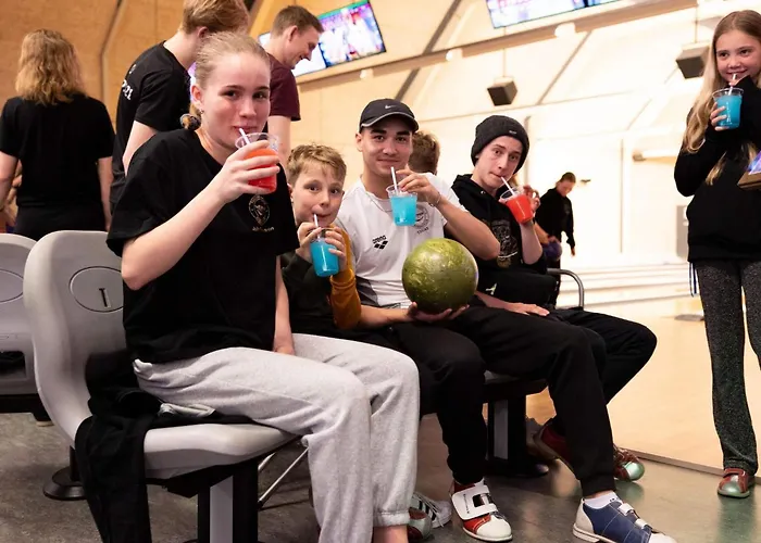 Scandinavian Lakeside Retreat-by Traum